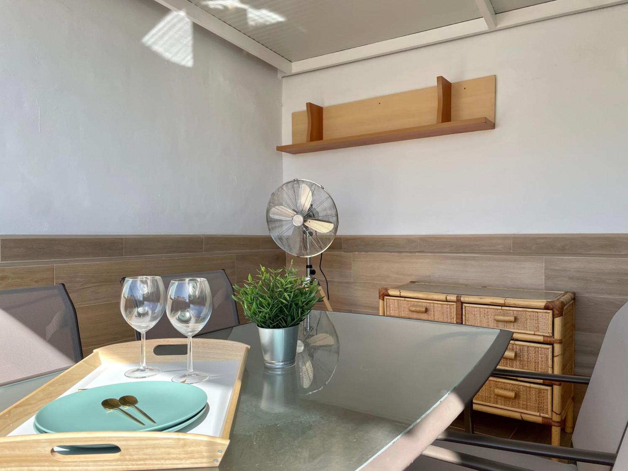 Apartamento Calma Carihuela Beach - 10 Metros De La Playa Torremolinos Exteriör bild