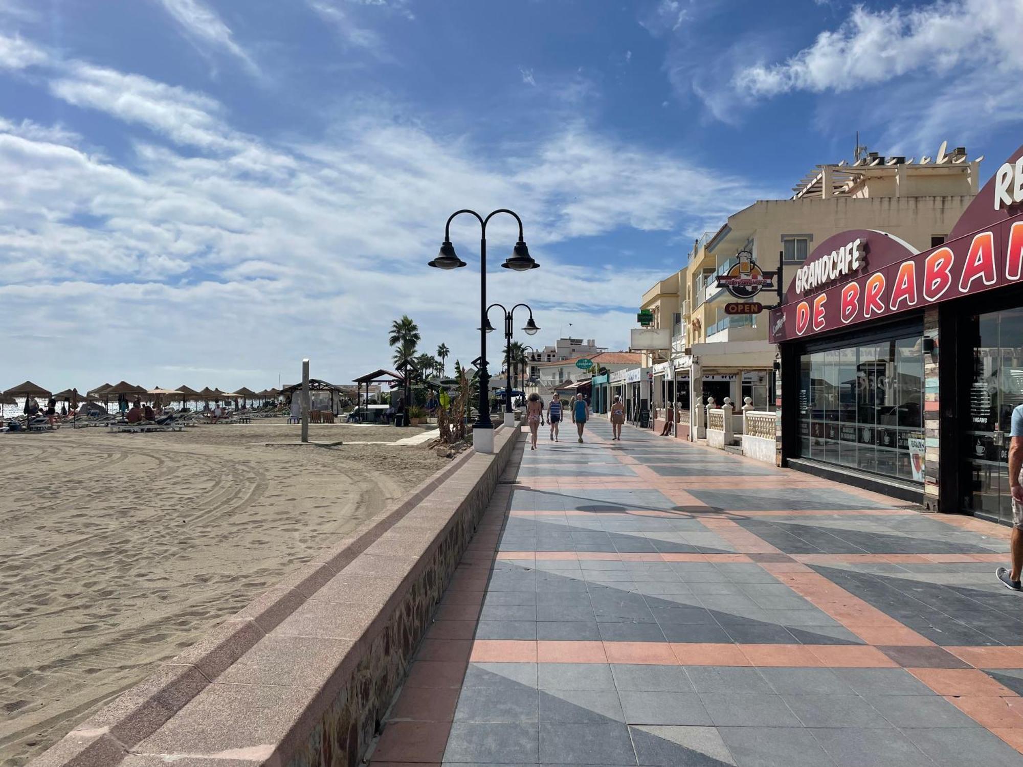 Apartamento Calma Carihuela Beach - 10 Metros De La Playa Torremolinos Exteriör bild