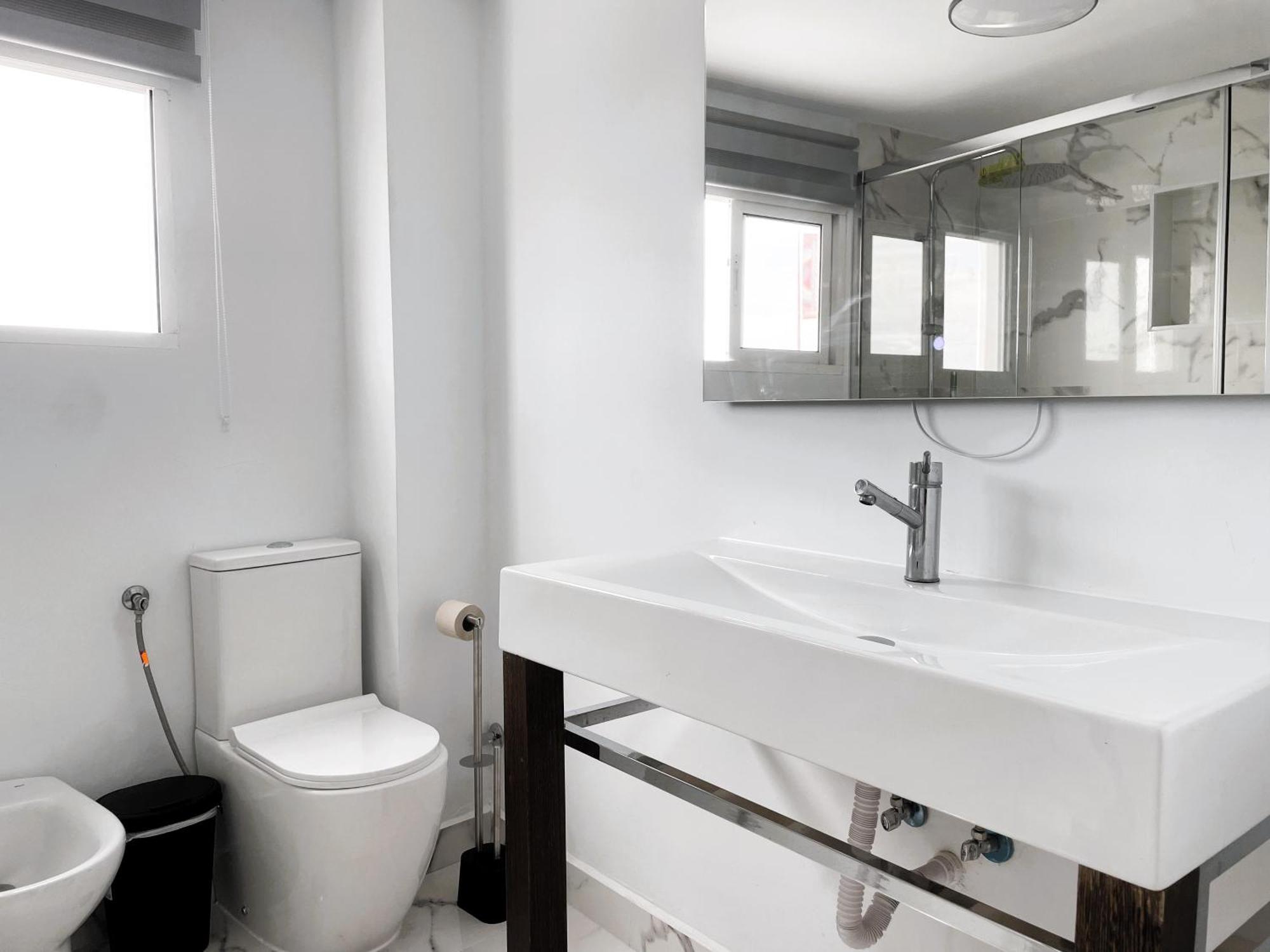Apartamento Calma Carihuela Beach - 10 Metros De La Playa Torremolinos Exteriör bild